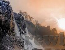 成人免费视频一区二区-成人免费视频一区二区的理性审视与网络伦理探讨